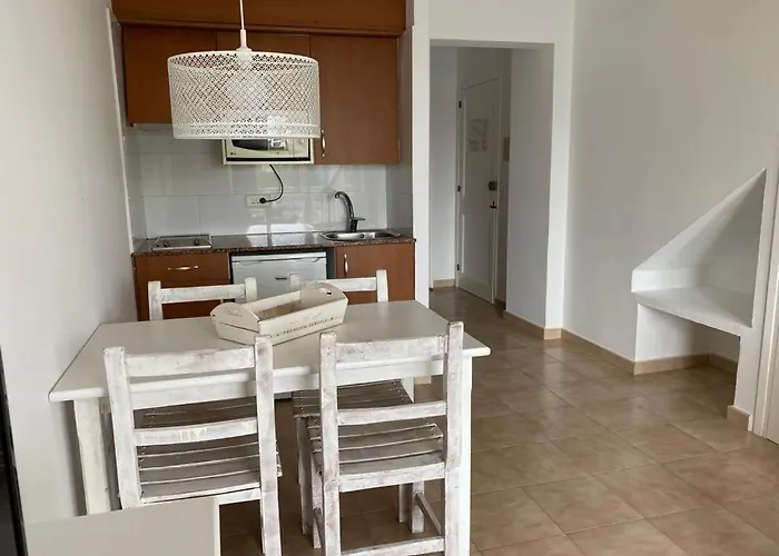 Apartment Calan Blanes Con Piscina Ciutadella (Menorca)